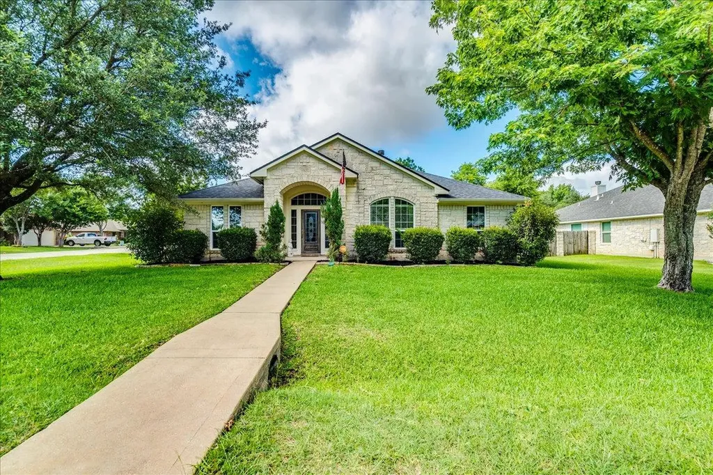 103 Nopal Lane Buda TX 78610