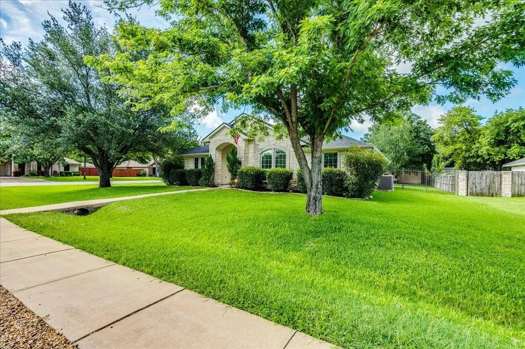 103 Nopal Lane Buda TX 78610
