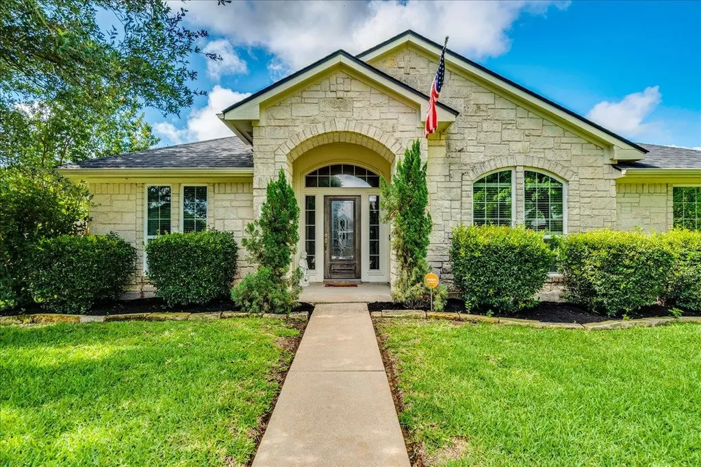 103 Nopal Lane Buda TX 78610