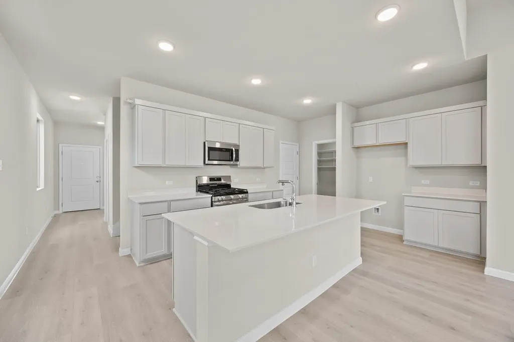 206 Hornet Street Elgin TX 78621