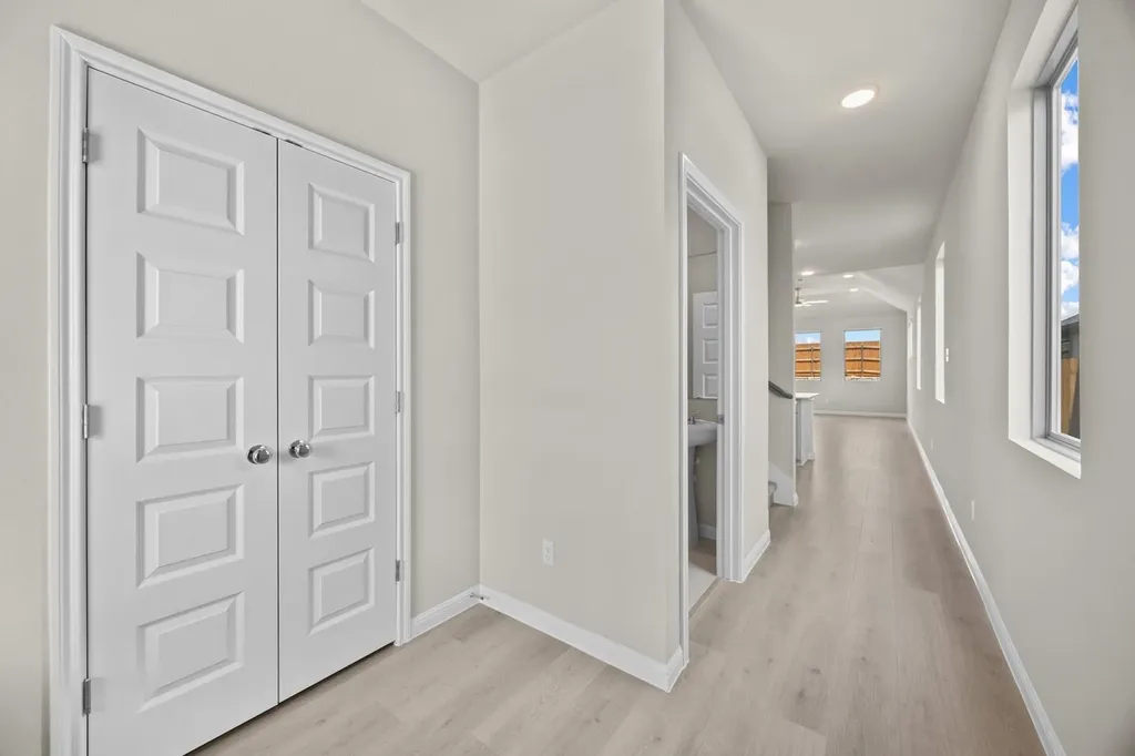 206 Hornet Street Elgin TX 78621