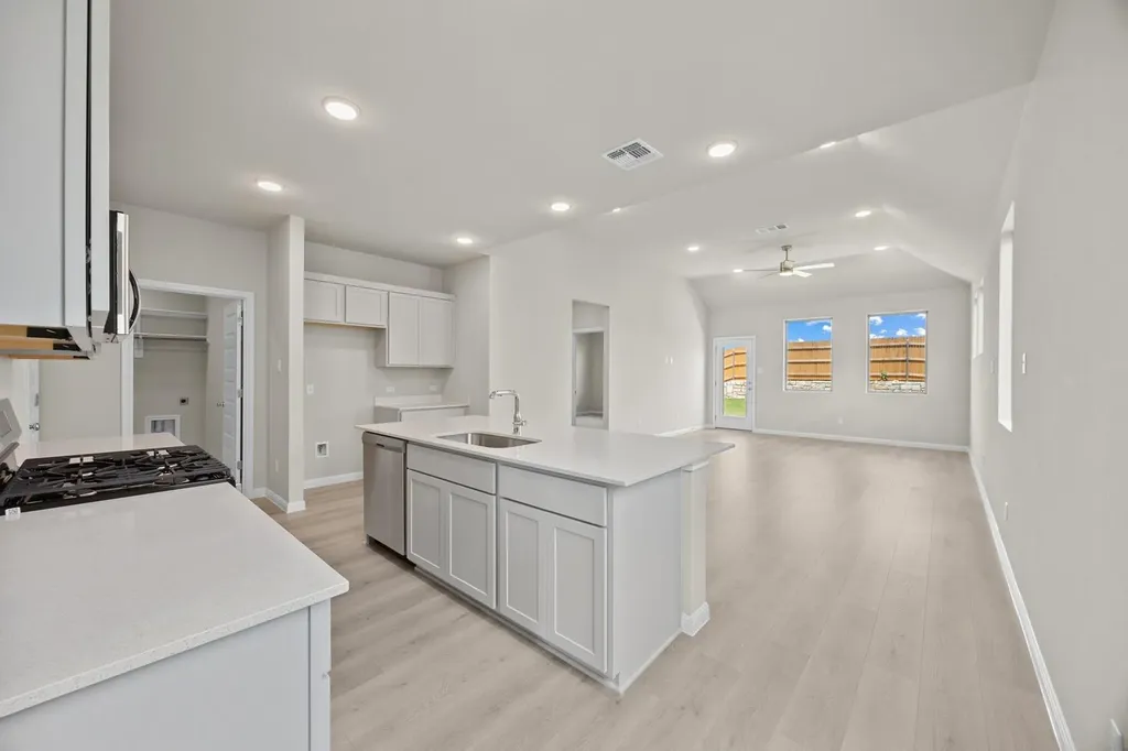 206 Hornet Street Elgin TX 78621
