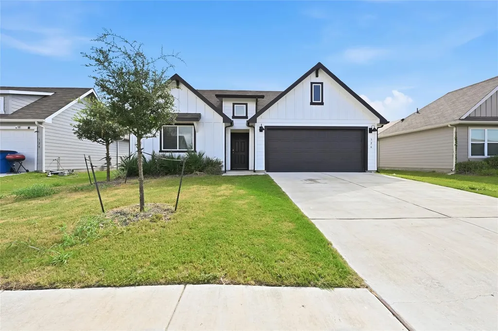 326 N Richland Drive Lockhart TX 78644