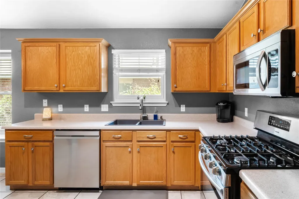 3555 Rock Shelf Lane Round Rock TX 78681