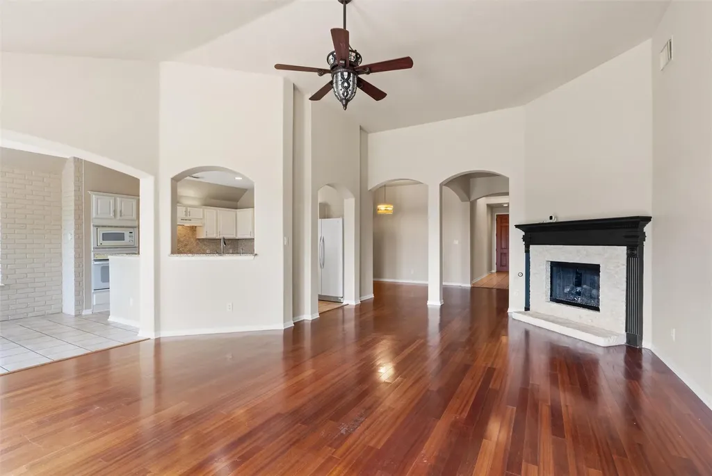 725 Botany Bay Circle Pflugerville TX 78660
