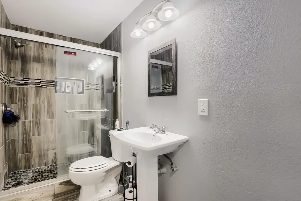 4801 Saguaro Road Austin TX 78744