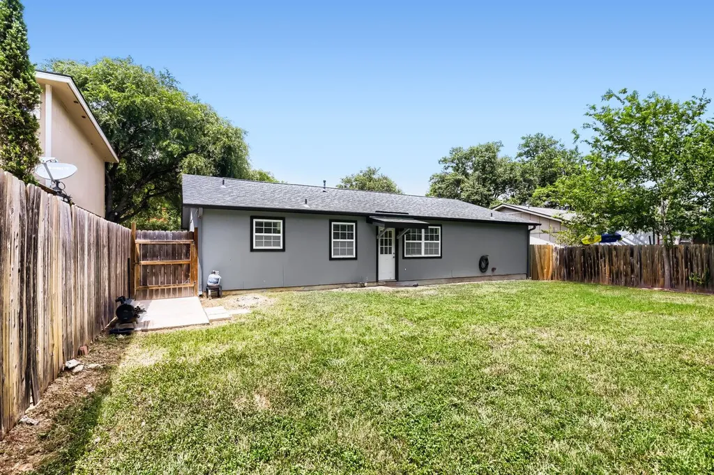 4801 Saguaro Road Austin TX 78744