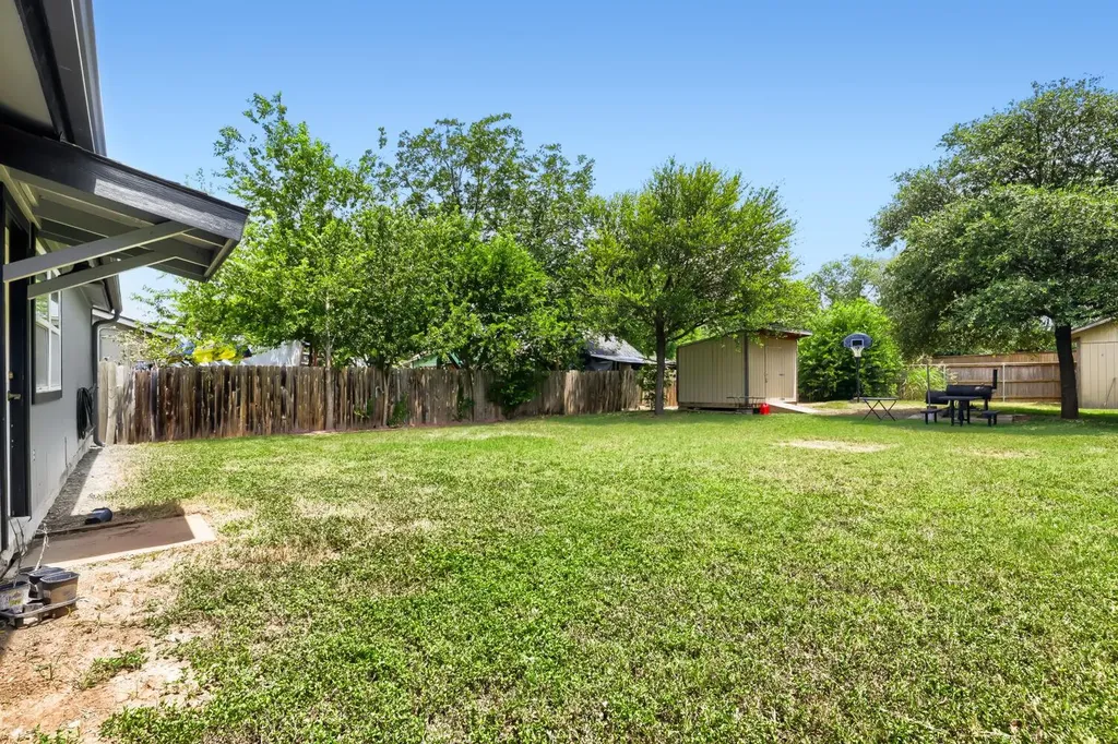 4801 Saguaro Road Austin TX 78744