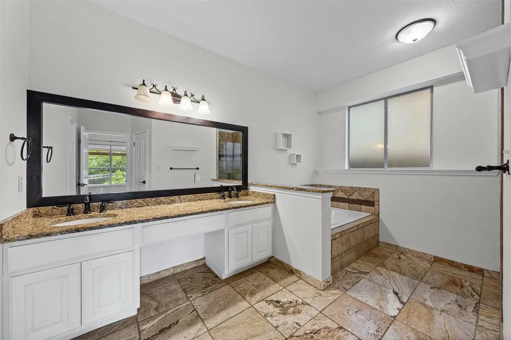8820 Colberg Drive Austin TX 78749