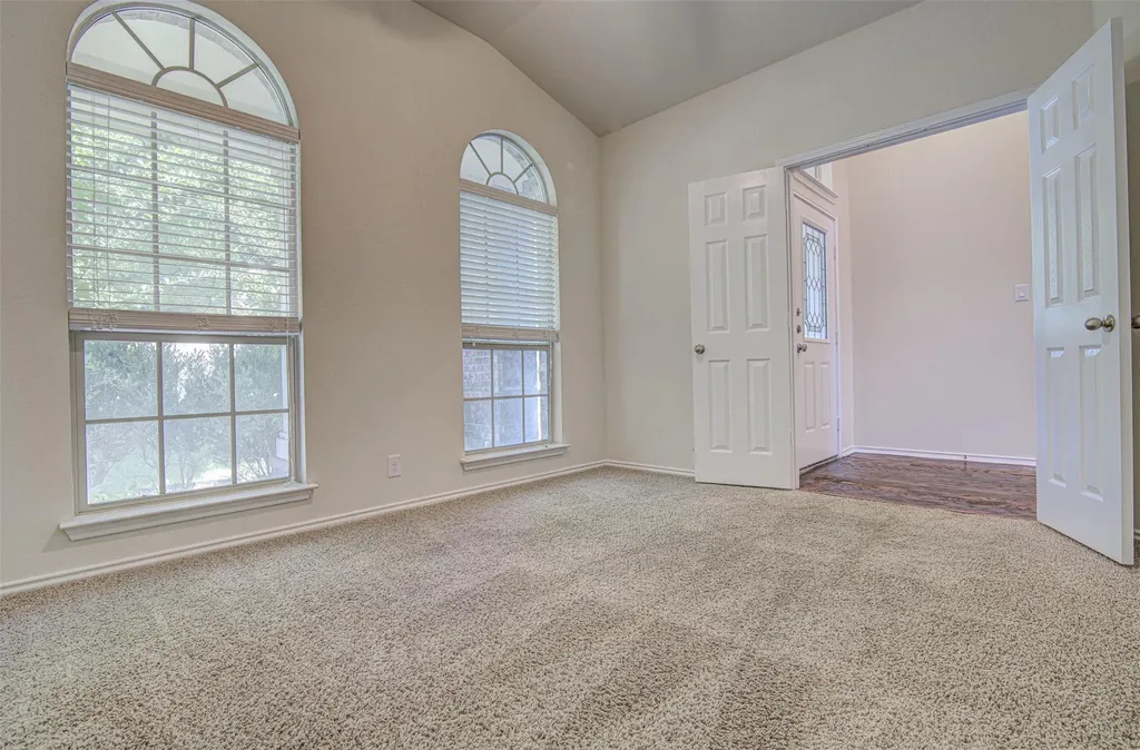 1610 Greenside Drive Round Rock TX 78665