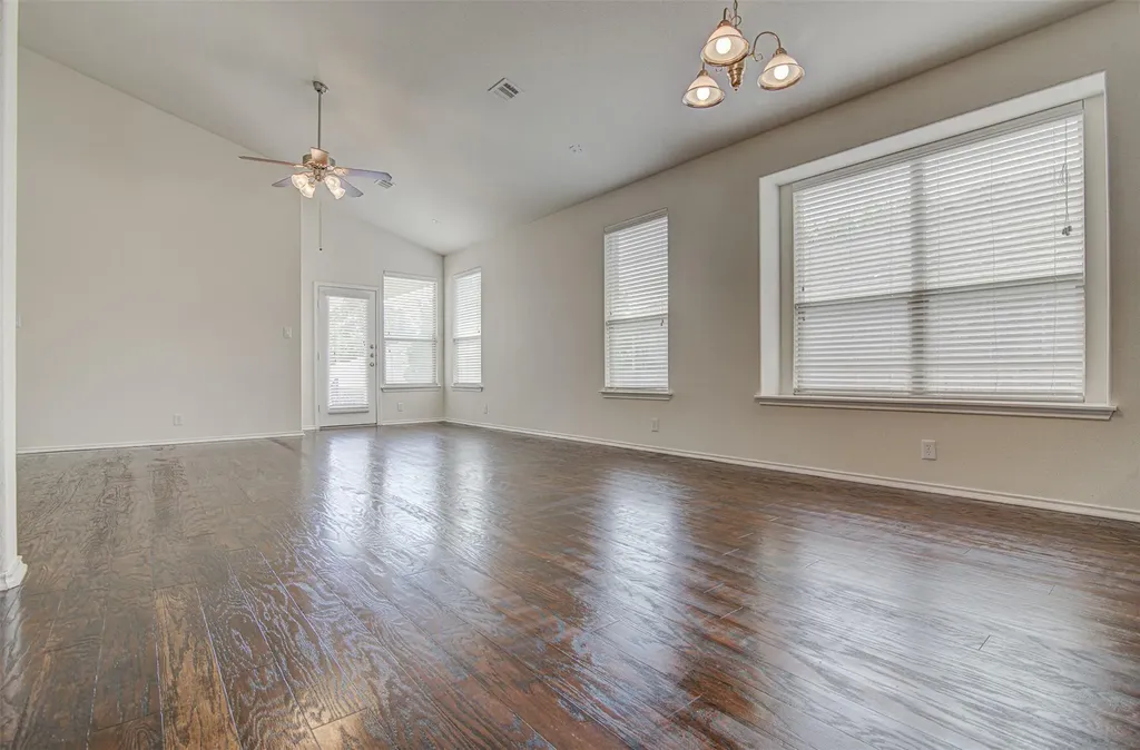 1610 Greenside Drive Round Rock TX 78665