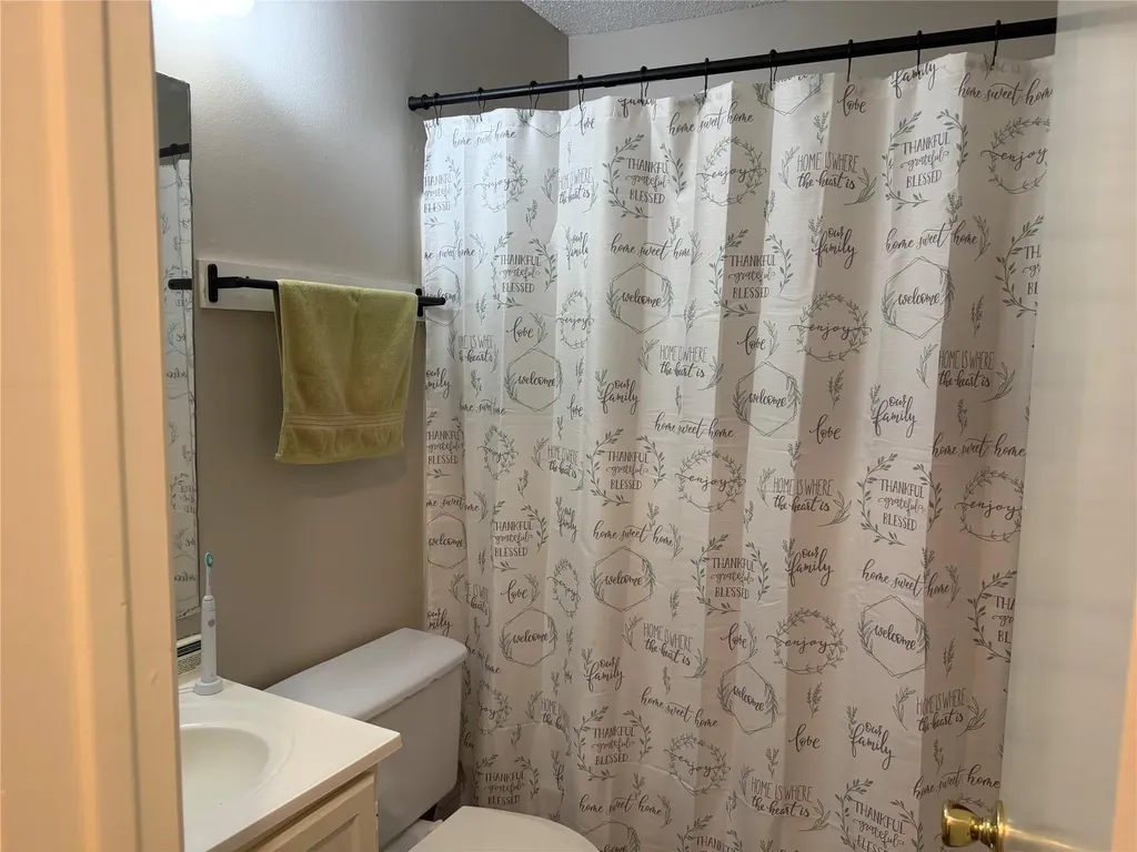 1910 Margalene Way Austin TX 78728