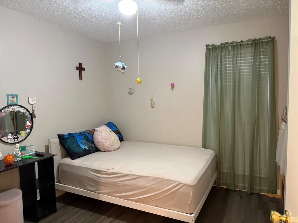 1910 Margalene Way Austin TX 78728