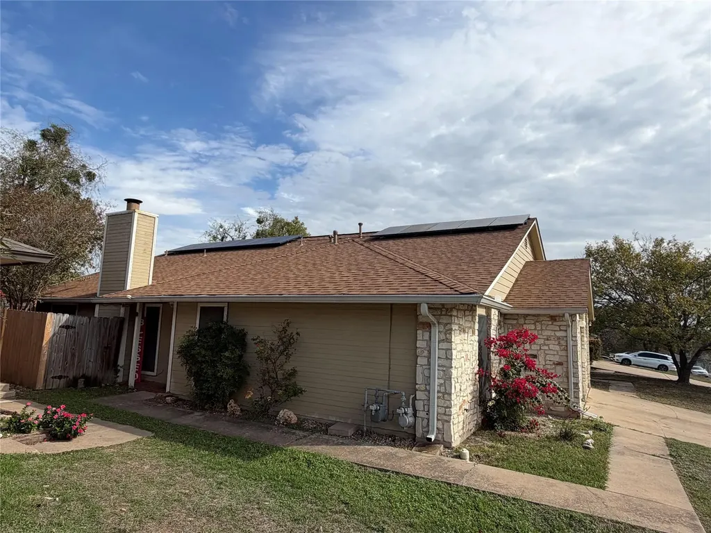 1910 Margalene Way Austin TX 78728