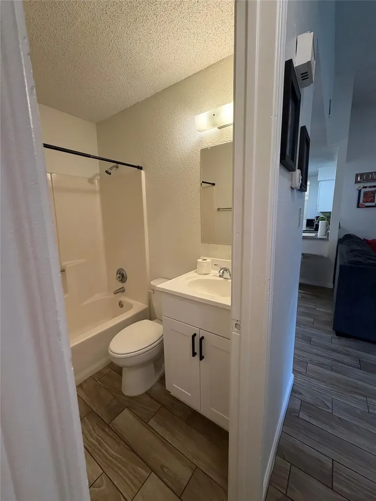 1910 Margalene Way Austin TX 78728