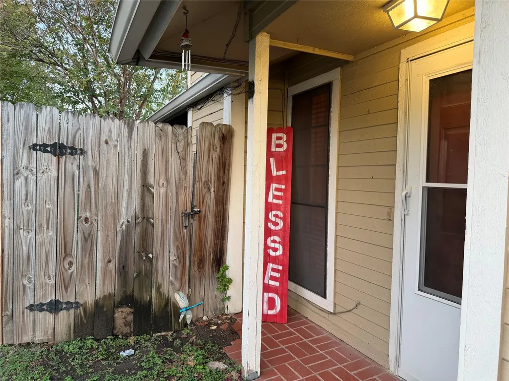 1910 Margalene Way Austin TX 78728
