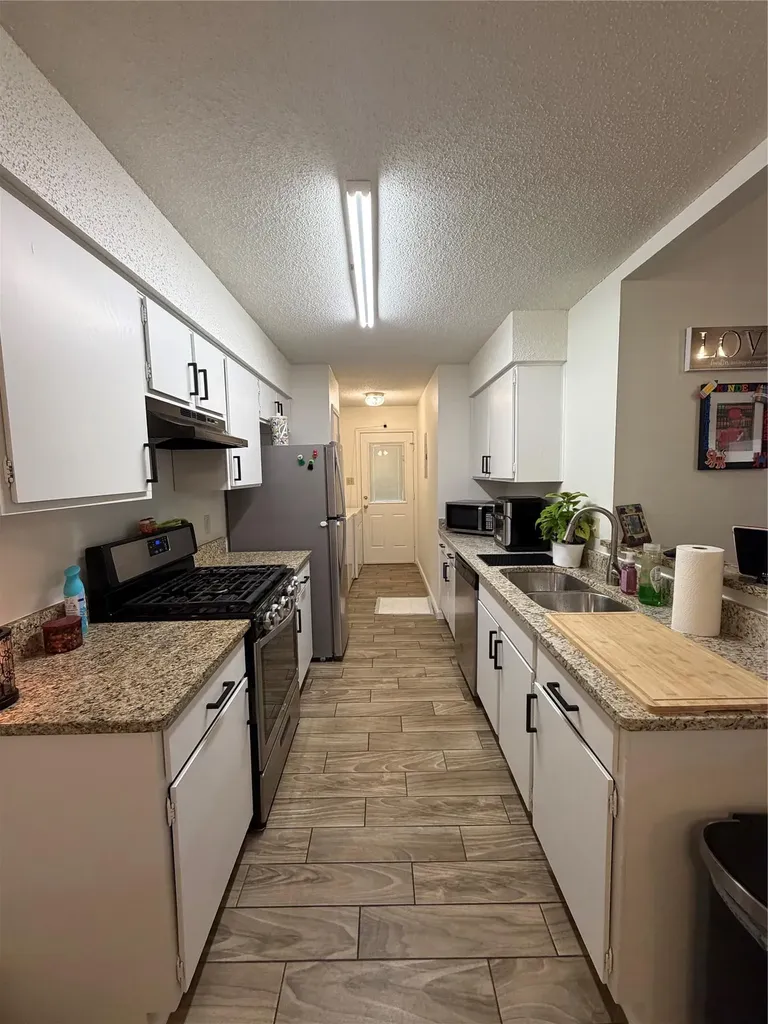 1910 Margalene Way Austin TX 78728