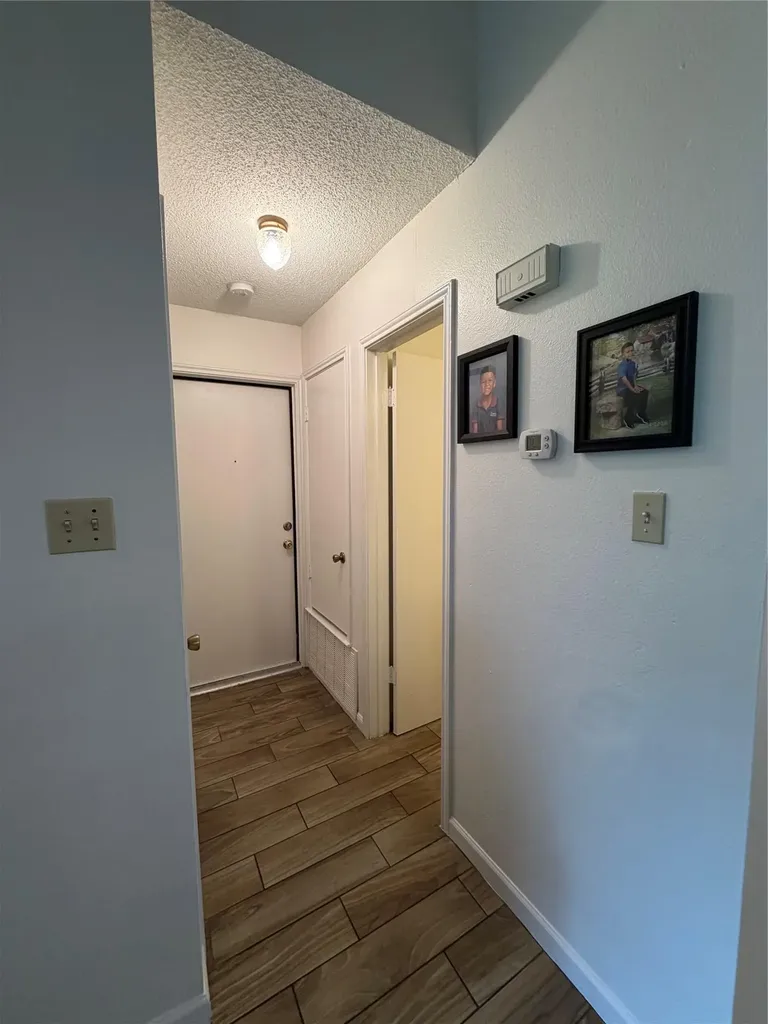 1910 Margalene Way Austin TX 78728