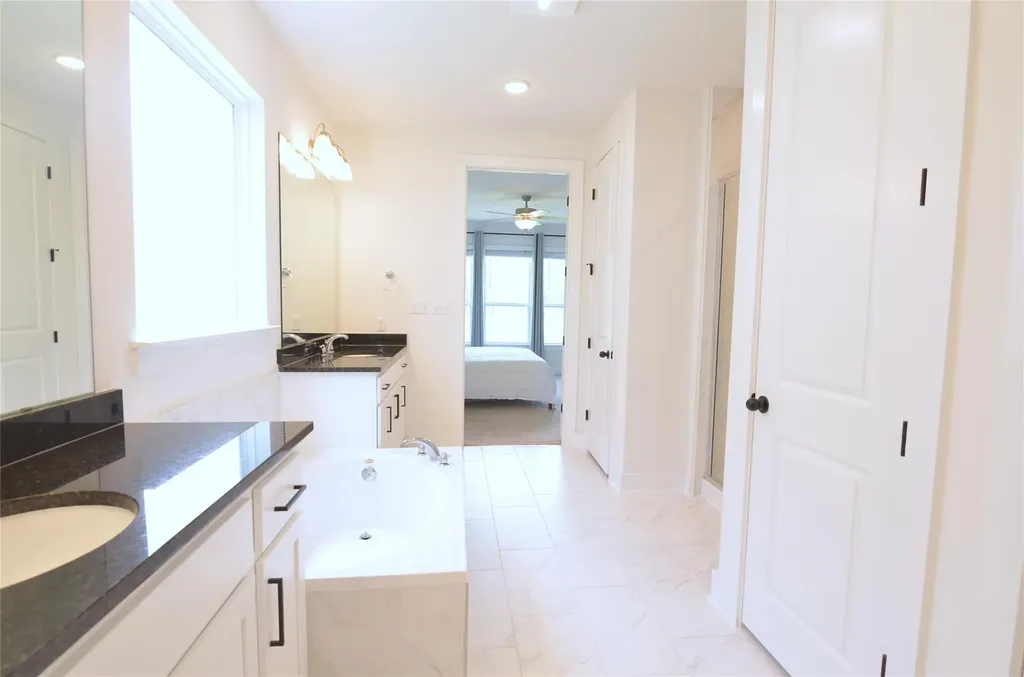 187 Tierra Trail Dripping Springs TX 78620