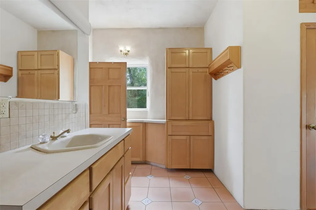 981 River Bend Drive Blanco TX 78606