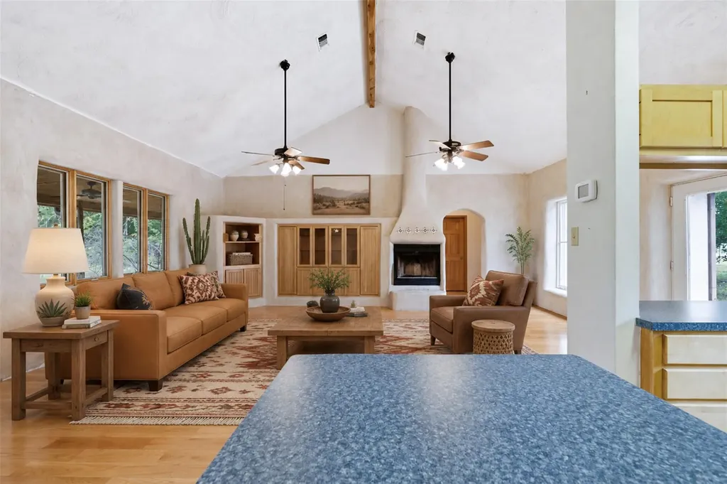 981 River Bend Drive Blanco TX 78606