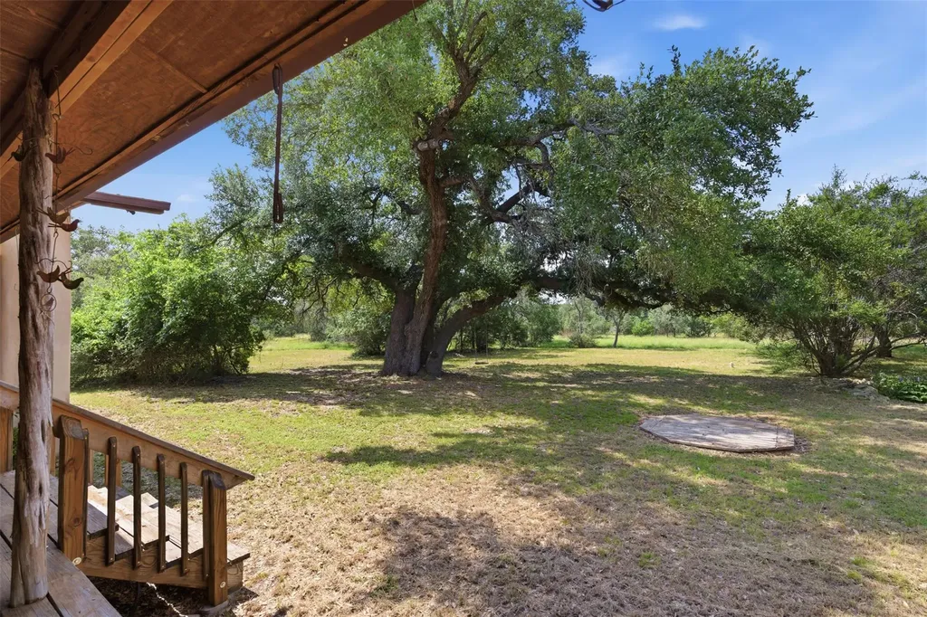 981 River Bend Drive Blanco TX 78606