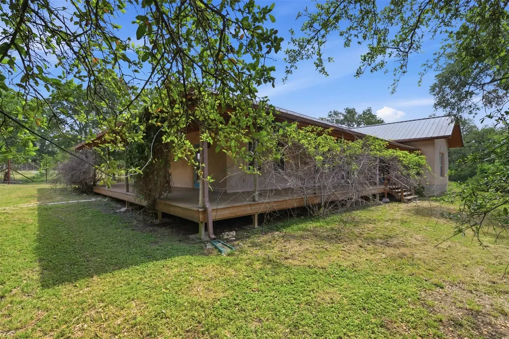 981 River Bend Drive Blanco TX 78606