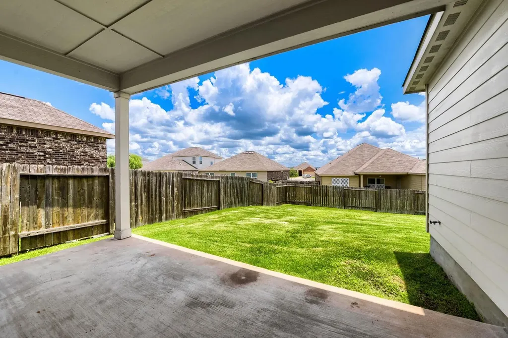 19905 Per Lange Pass Manor TX 78653