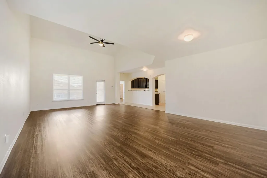 19905 Per Lange Pass Manor TX 78653
