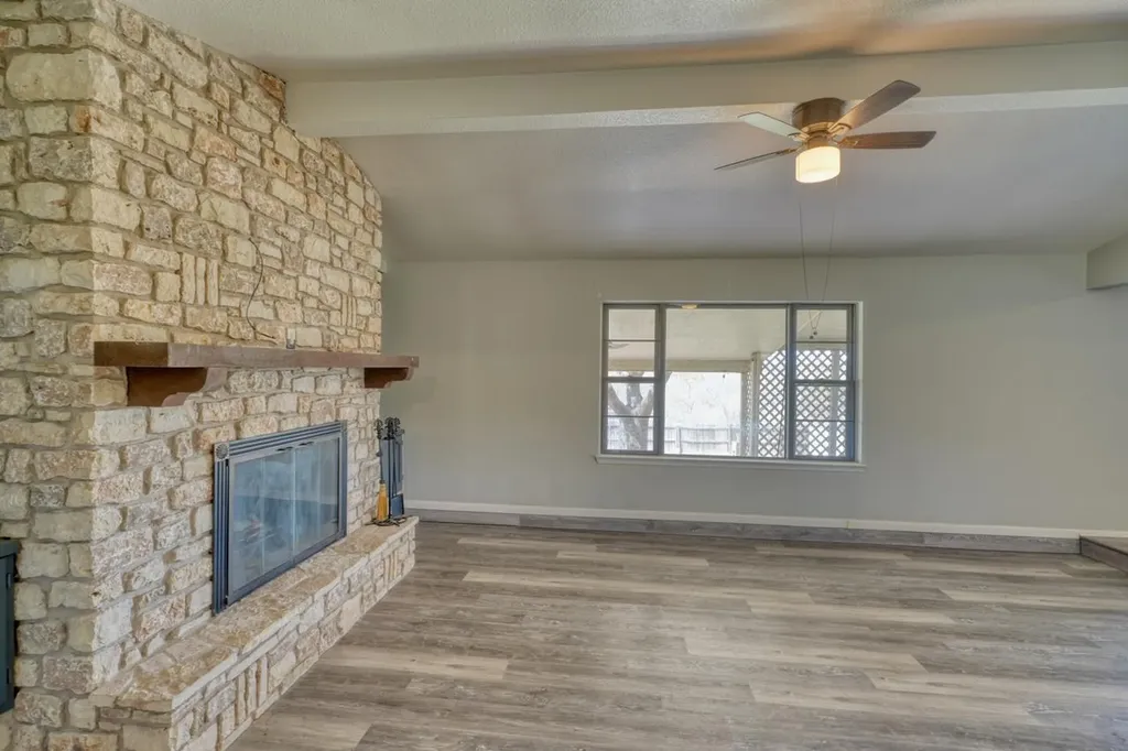 1702 Sunset Drive Marble Falls TX 78654