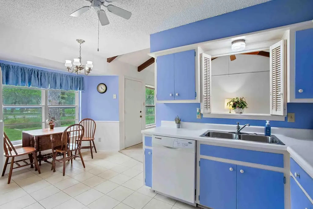 1912 Parkside Lane Austin TX 78745