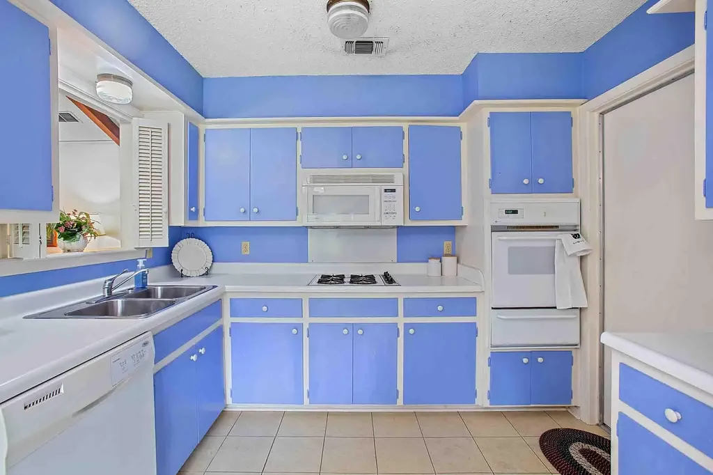 1912 Parkside Lane Austin TX 78745
