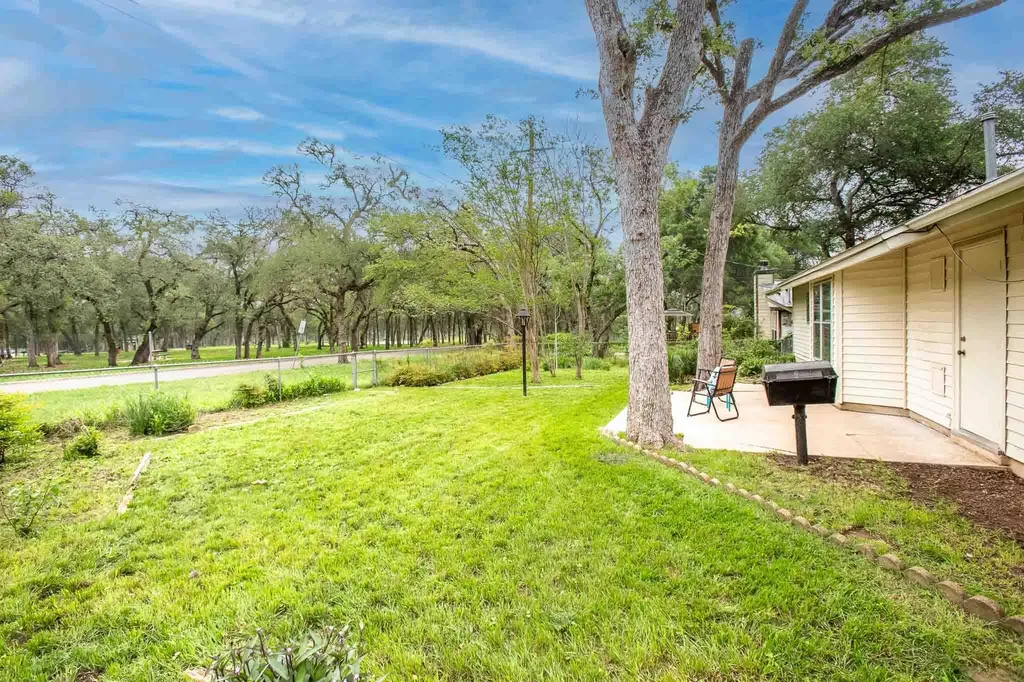 1912 Parkside Lane Austin TX 78745