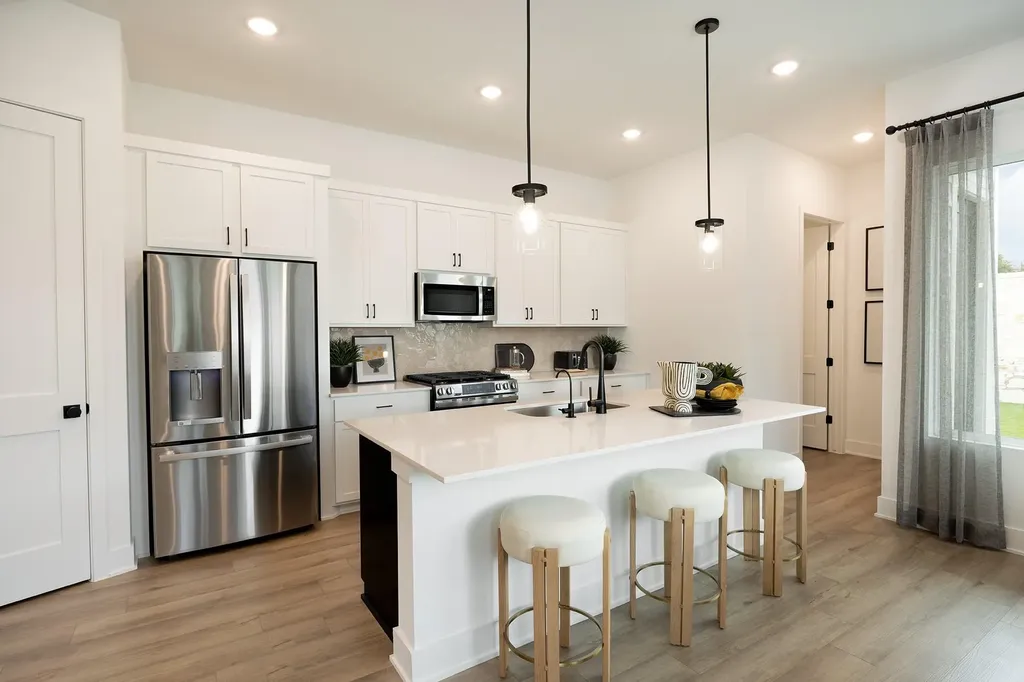 8014 Bird Song Circle Austin TX 78745