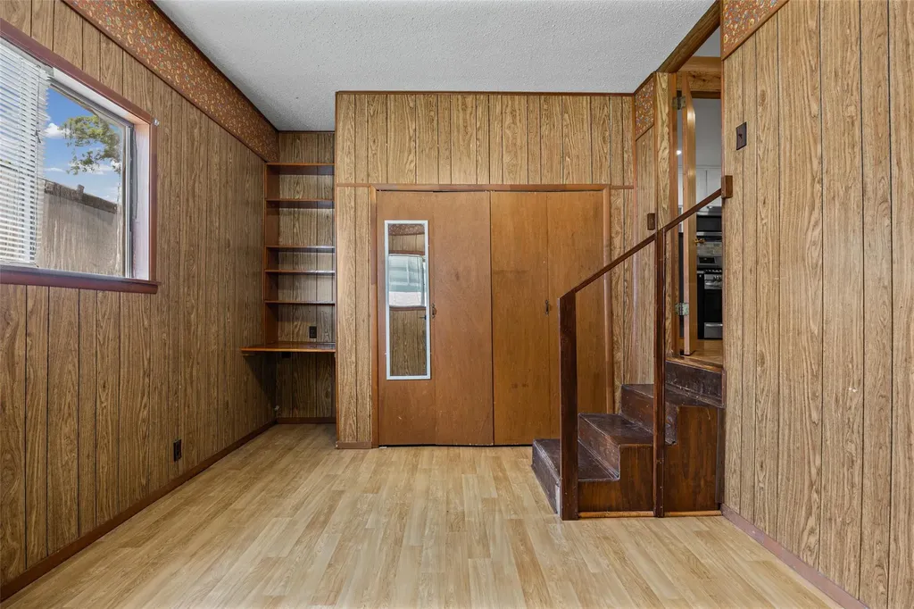 914 Plum Street Lockhart TX 78644
