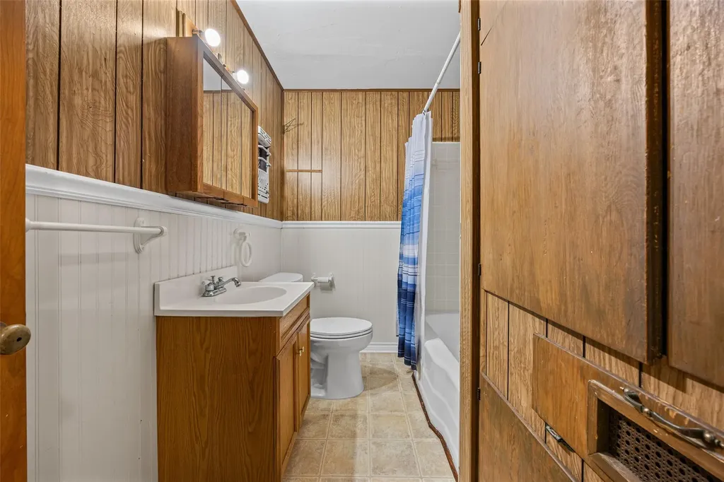 914 Plum Street Lockhart TX 78644