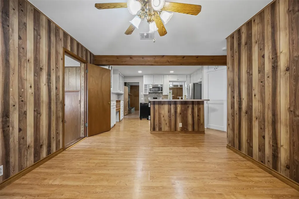 914 Plum Street Lockhart TX 78644