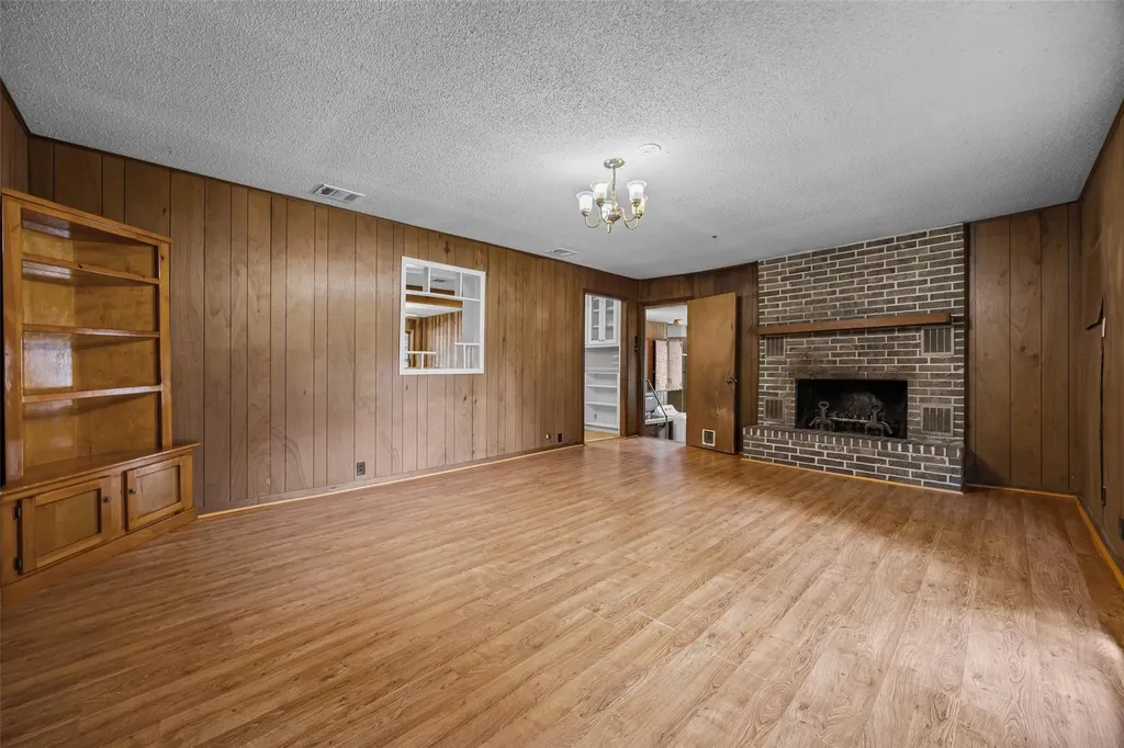 914 Plum Street Lockhart TX 78644