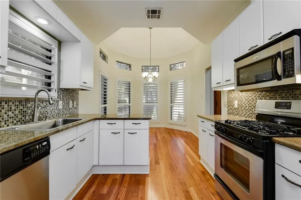 3509 Fawn Trail Austin TX 78746