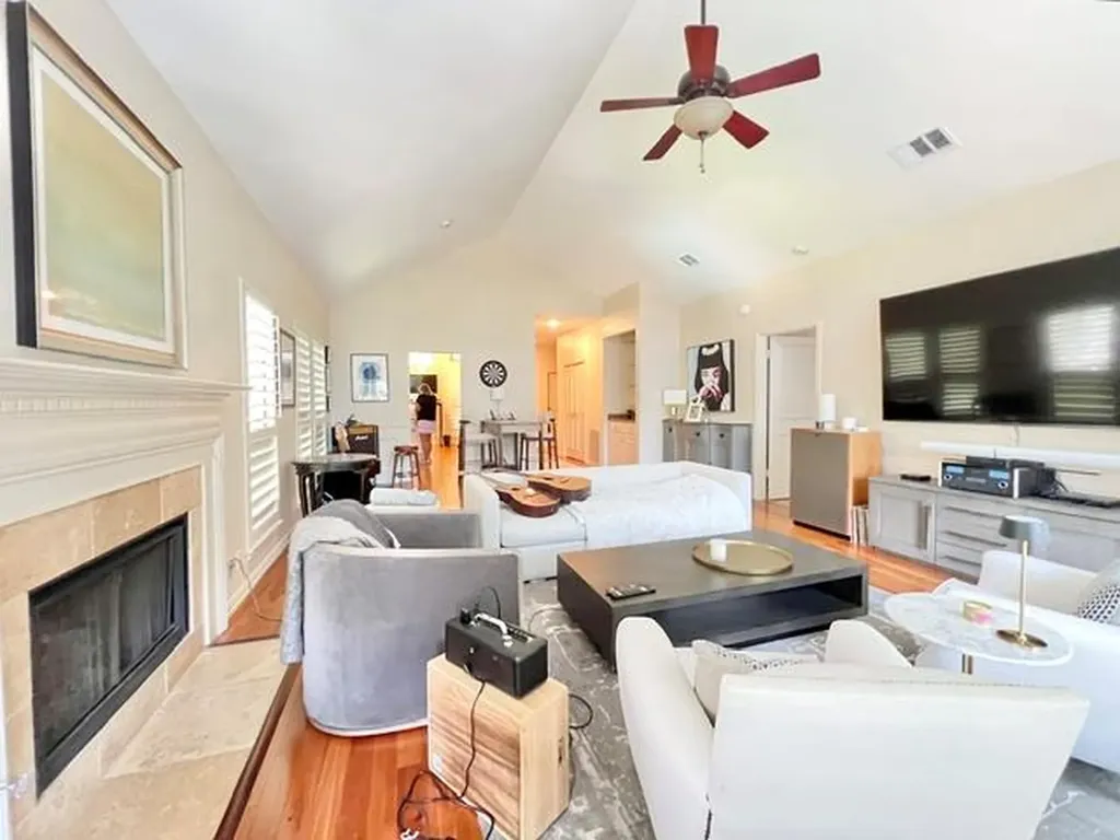 3509 Fawn Trail Austin TX 78746