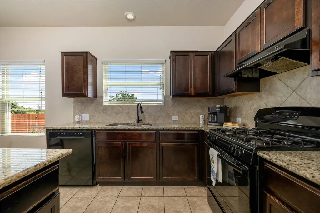 10117 Crescendo Lane Austin TX 78747