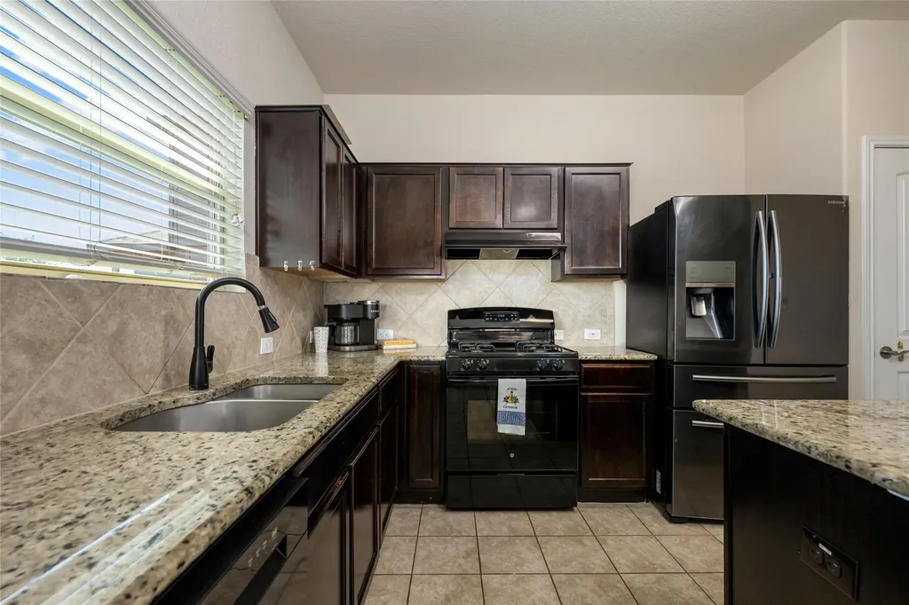 10117 Crescendo Lane Austin TX 78747
