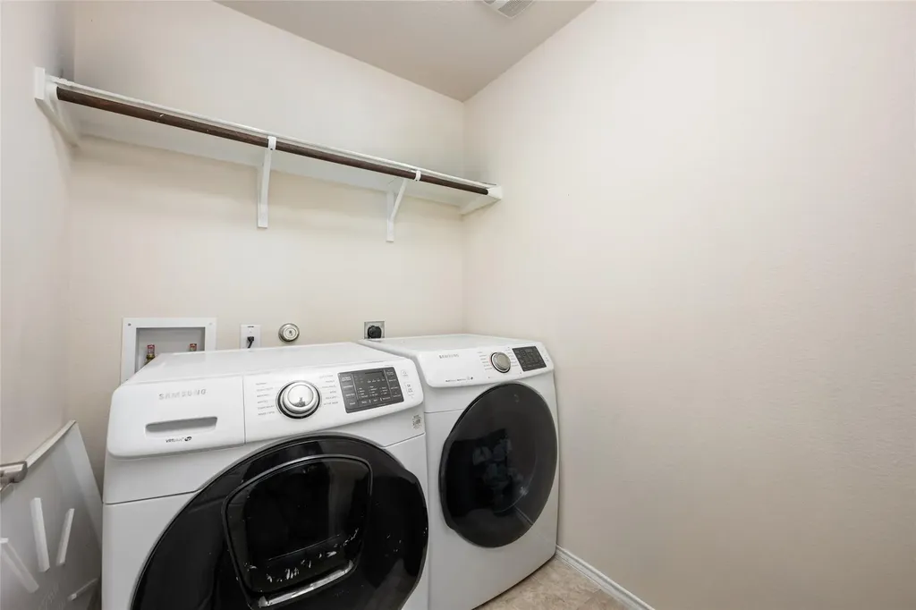 10117 Crescendo Lane Austin TX 78747