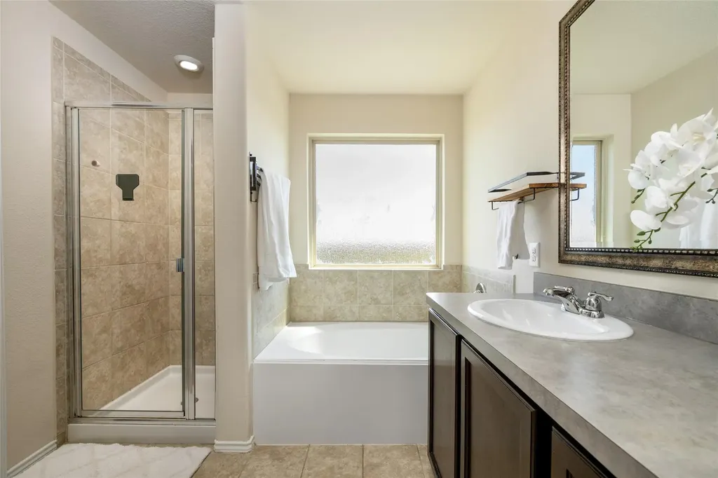 10117 Crescendo Lane Austin TX 78747