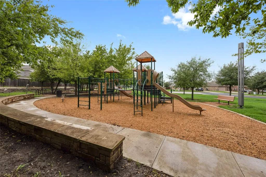 10117 Crescendo Lane Austin TX 78747