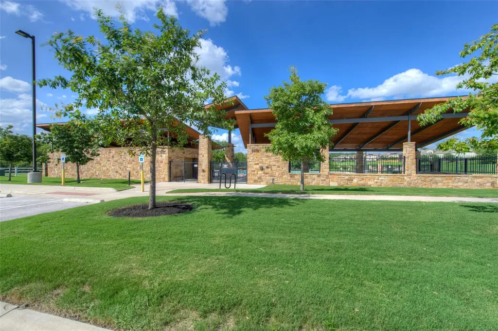 10117 Crescendo Lane Austin TX 78747
