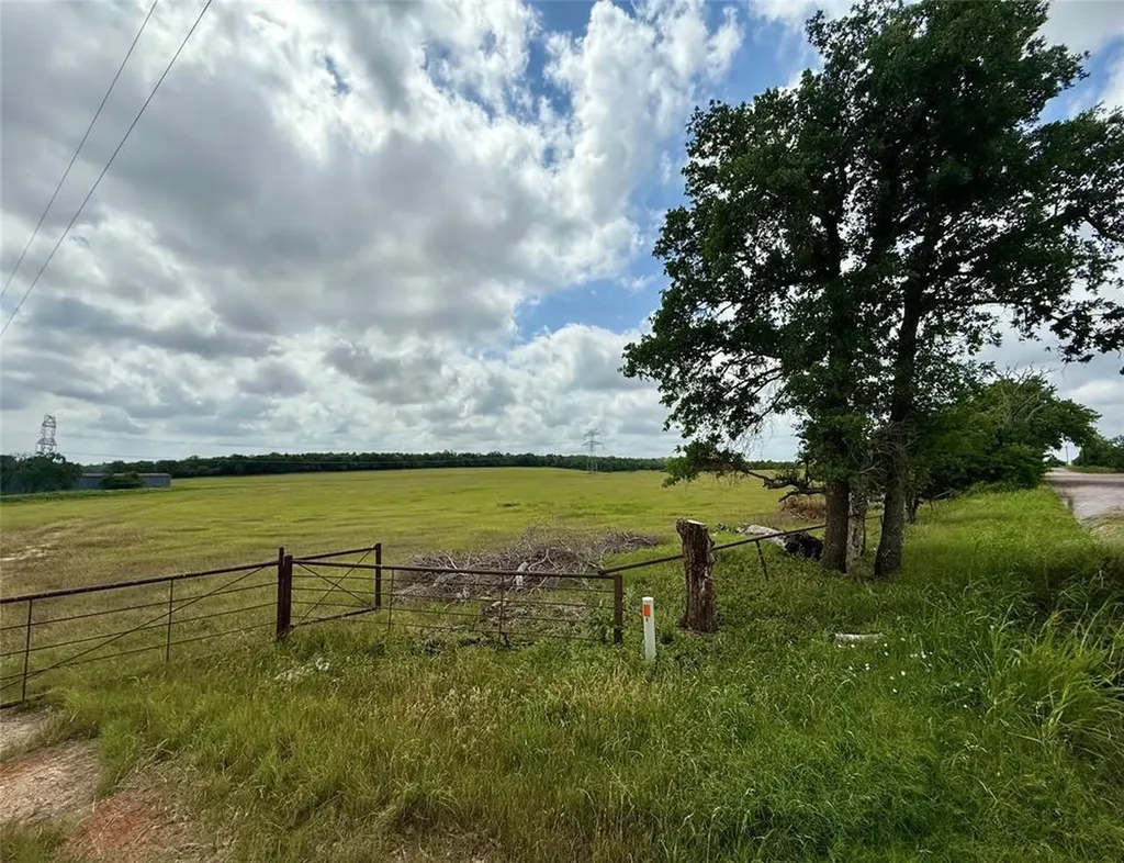 N County Line Road Elgin TX 78621