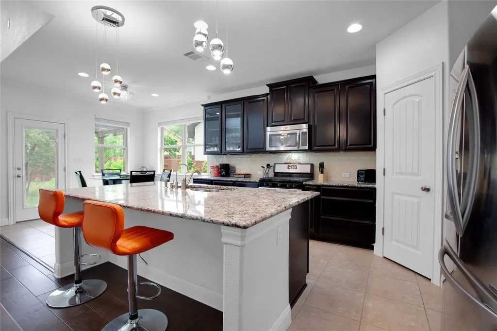 5724 Siragusa Drive Bee Cave TX 78738