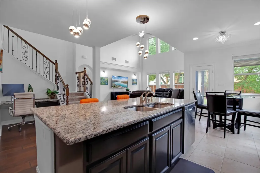 5724 Siragusa Drive Bee Cave TX 78738