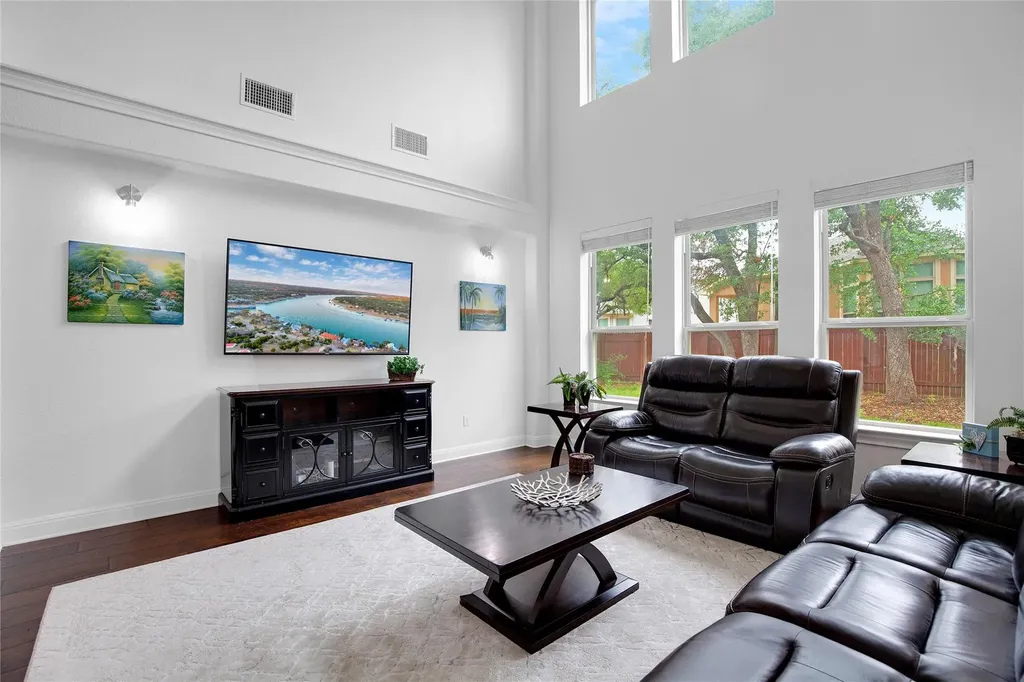 5724 Siragusa Drive Bee Cave TX 78738